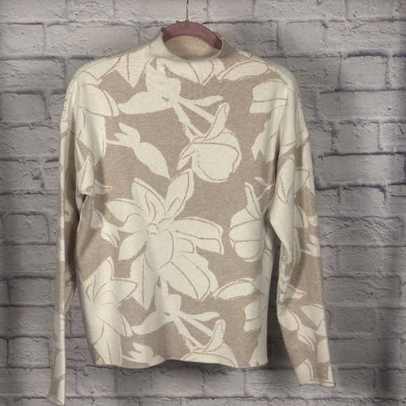 Tahari Beige and Cream Floral Jacquard Mock Neck Sweater - Picture 5 of 9
